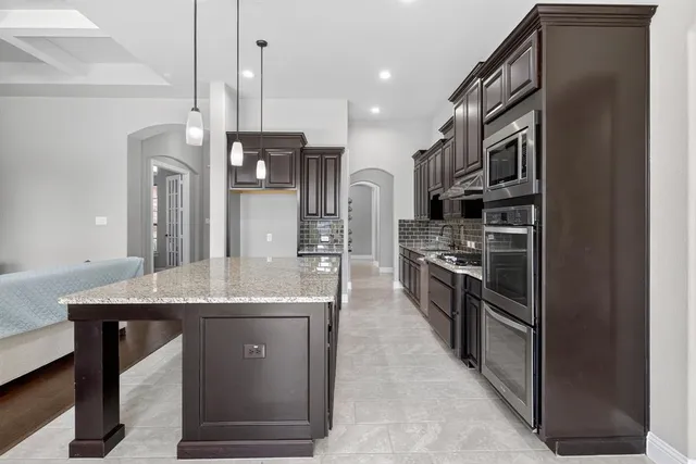 $635,000 | 710 Sunflower Avenue, Argyle, TX 76226