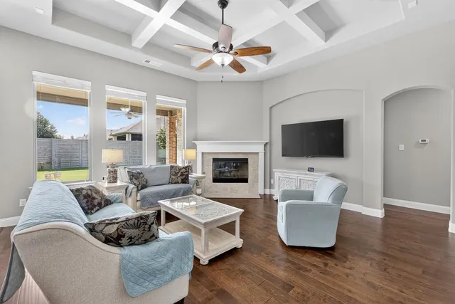 $635,000 | 710 Sunflower Avenue, Argyle, TX 76226