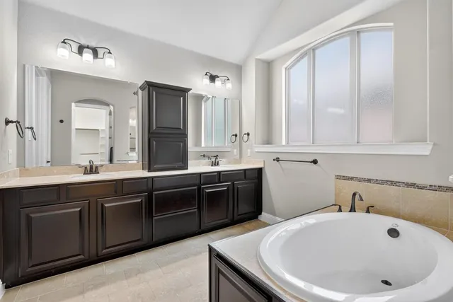 $635,000 | 710 Sunflower Avenue, Argyle, TX 76226