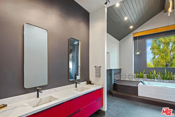 a view of an entryway