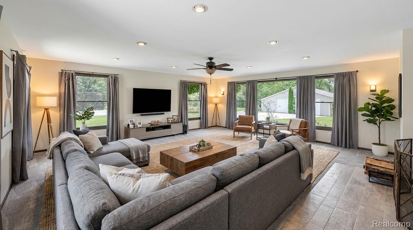9353 Hill Road Swartz Creek, MI 48473 - Photo 15 of 98 Virtually Staged Family Room