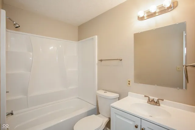 $1,755 | 4051 Luxembourg Circle West, Indianapolis, IN 46228