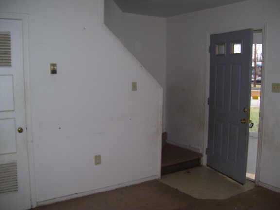 710-712 South Hamilton Road Columbus, OH 43213 - Photo 3 of 10
