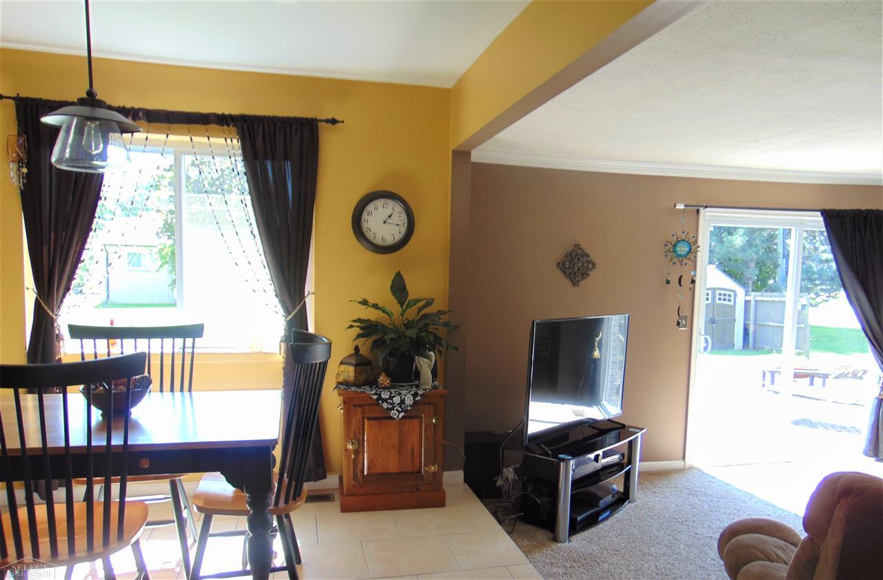 35397 Bobcean Road Clinton Township, MI 48035 - Photo 24 of 59 31393511-23.JPG