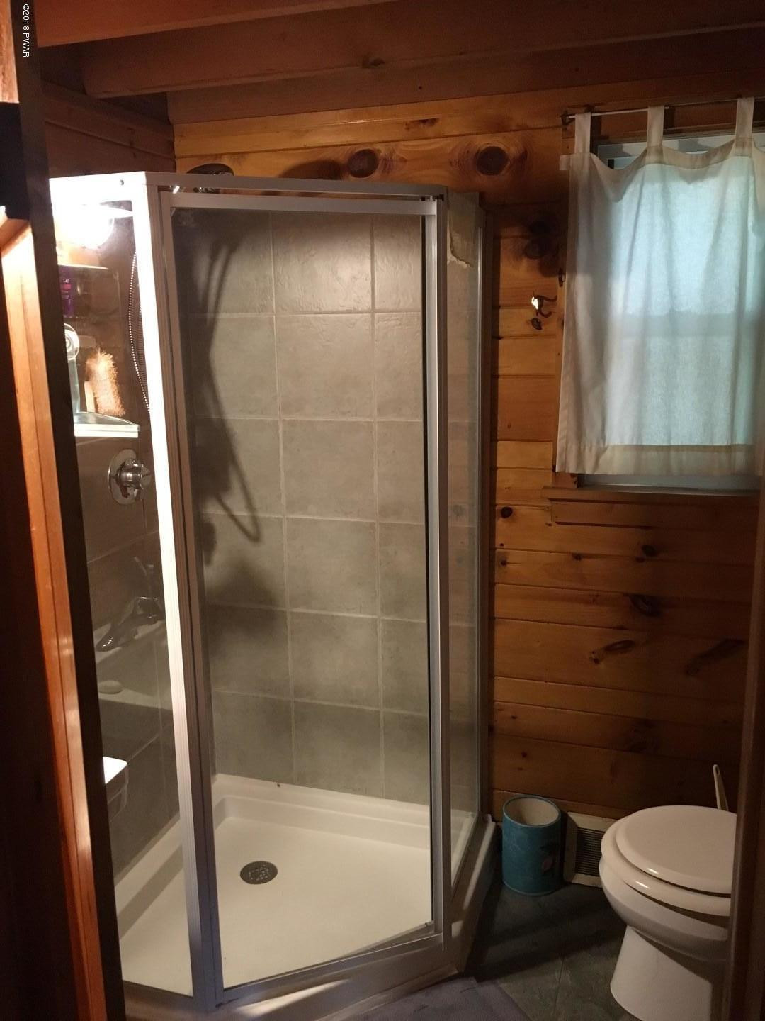 185 Timber Trail Greentown, PA 18426 - Photo 15 of 17 14-Bathroom