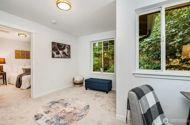 $915,000 | 5523 Lakemont Boulevard Southeast, Unit 604, Bellevue, WA 98006