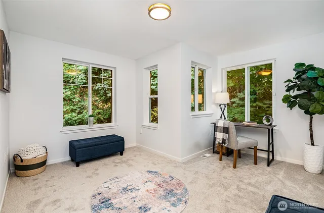 $915,000 | 5523 Lakemont Boulevard Southeast, Unit 604, Bellevue, WA 98006