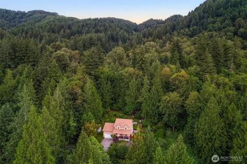 $750,000 | 755 Top Place, Sedro-Woolley, WA 98284