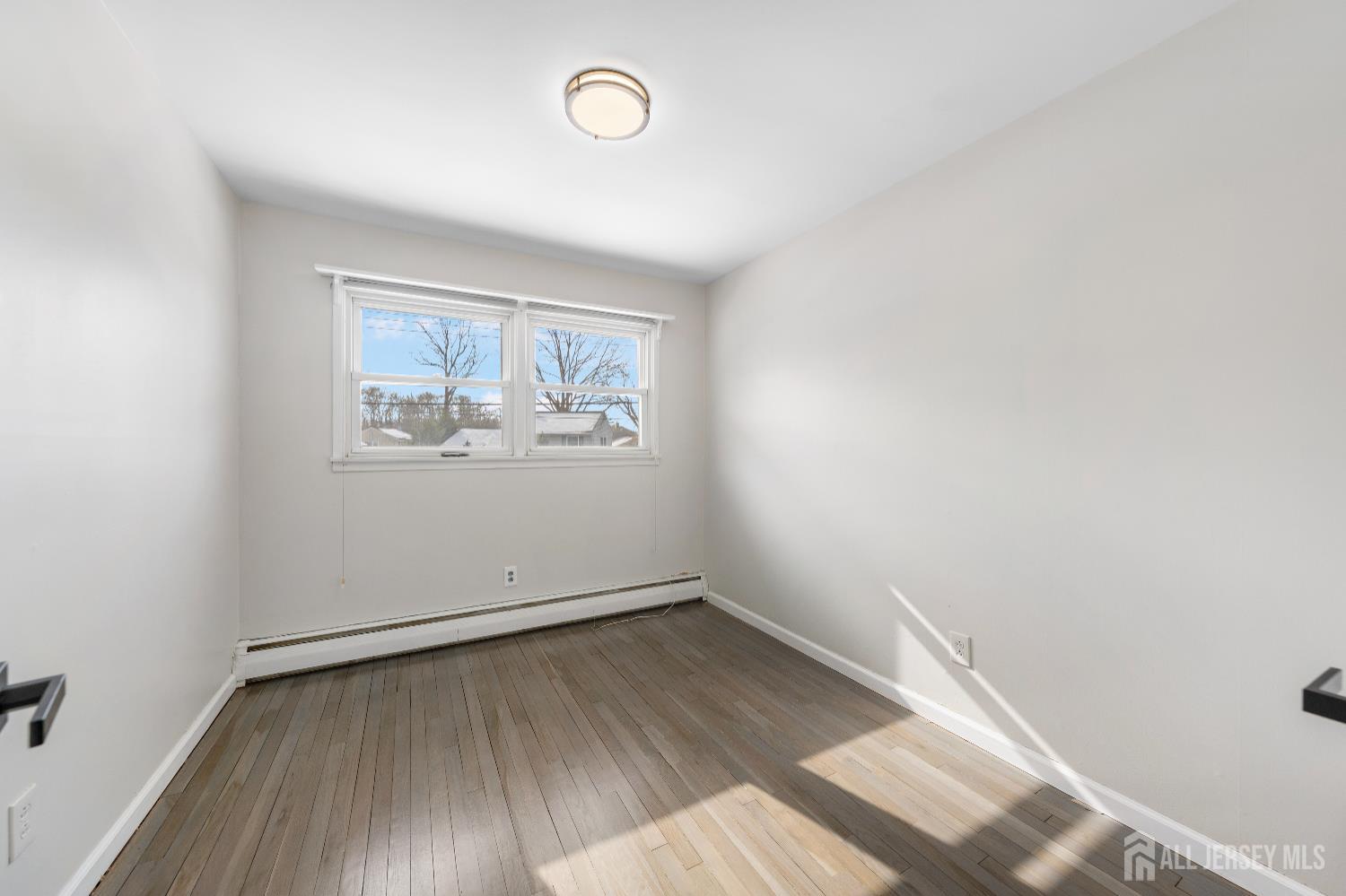 46 Taylor Terrace Colonia, NJ 07067 - Photo 14 of 23