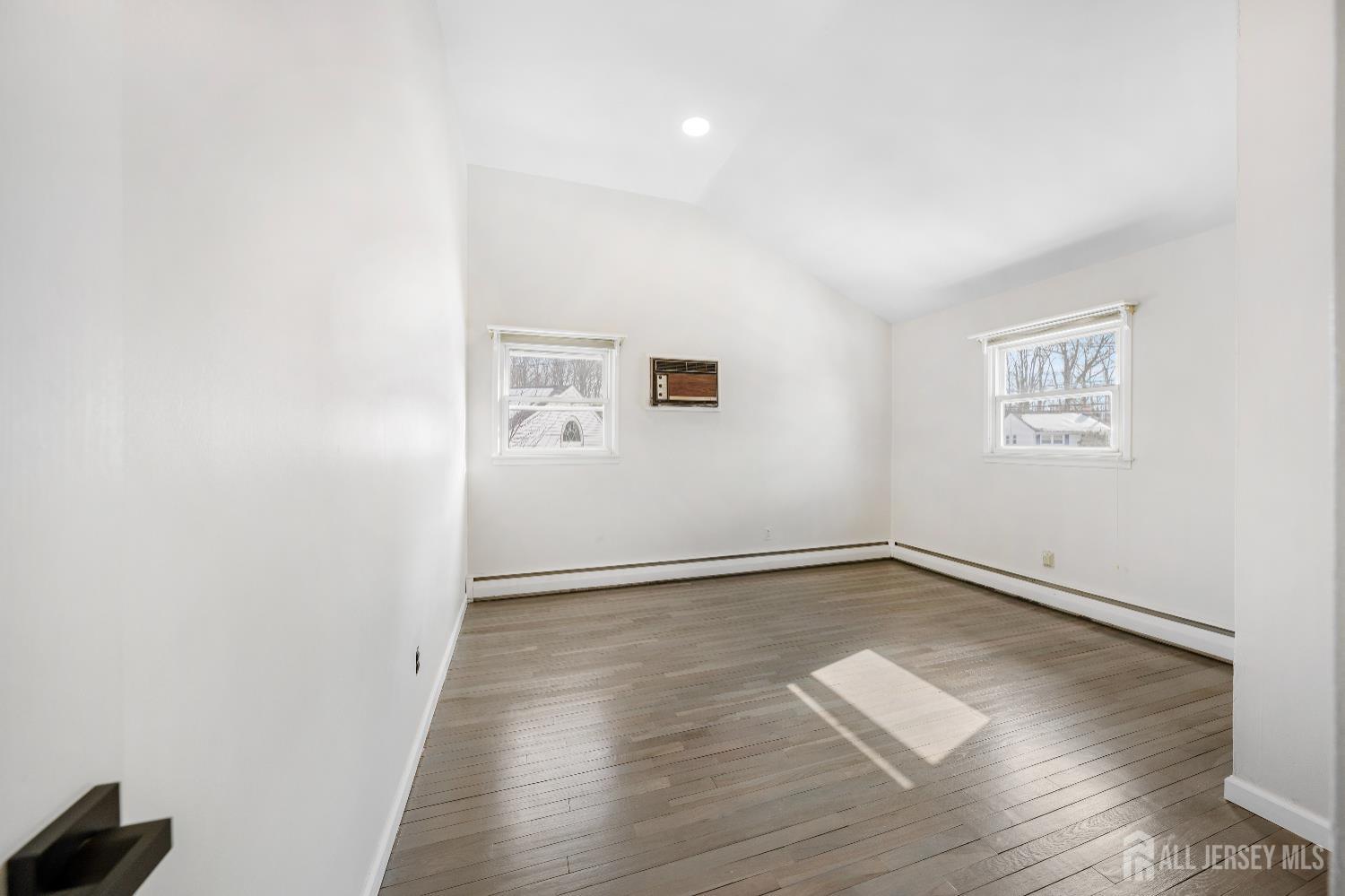 46 Taylor Terrace Colonia, NJ 07067 - Photo 15 of 23