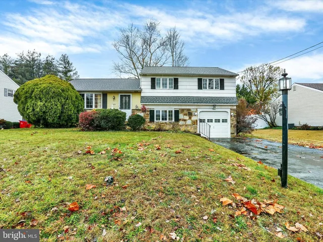 $415,000 | 995 Howard Road, Warminster, PA 18974