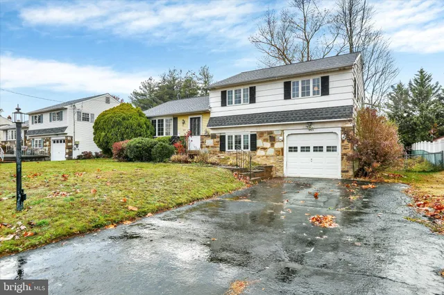 $415,000 | 995 Howard Road, Warminster, PA 18974