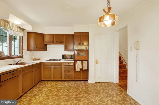 $415,000 | 995 Howard Road, Warminster, PA 18974