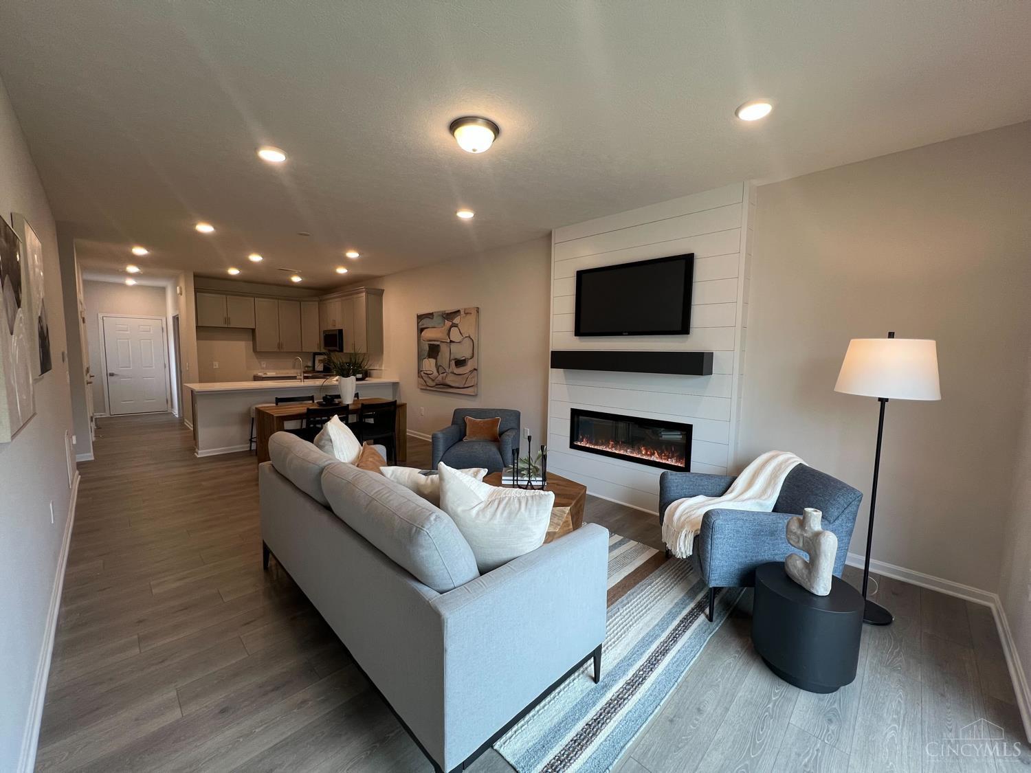 2448 Houston Road, Unit 20 Cincinnati, OH 45231 - Photo 6 of 13 Gallery Image 6