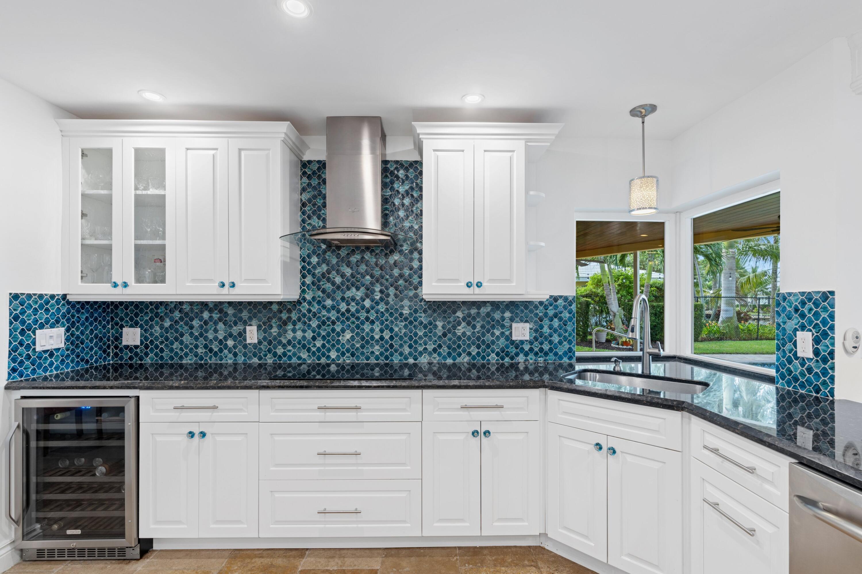 1155 Southwest 5th Court Boca Raton, FL 33432 - Photo 10 of 29 Kitchen