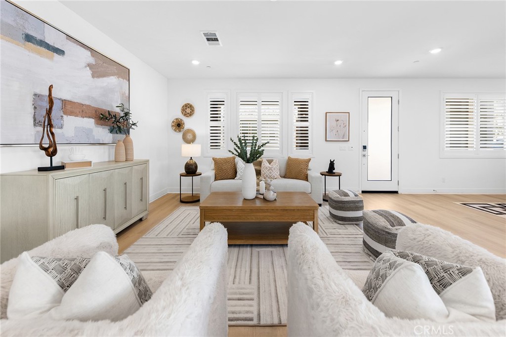 208 Zawn Irvine, CA 92618 - Photo 11 of 47