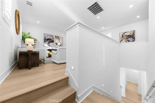 $6,800 | 208 Zawn, Irvine, CA 92618