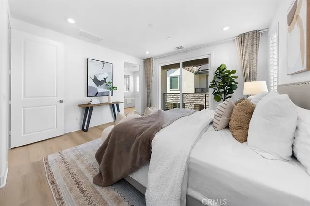 $6,800 | 208 Zawn, Irvine, CA 92618