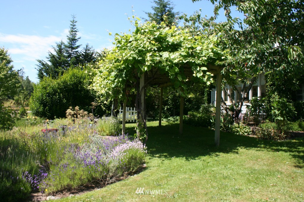 820 Devries Road Oak Harbor, WA 98277 - Photo 21 of 25 Gallery Image 21