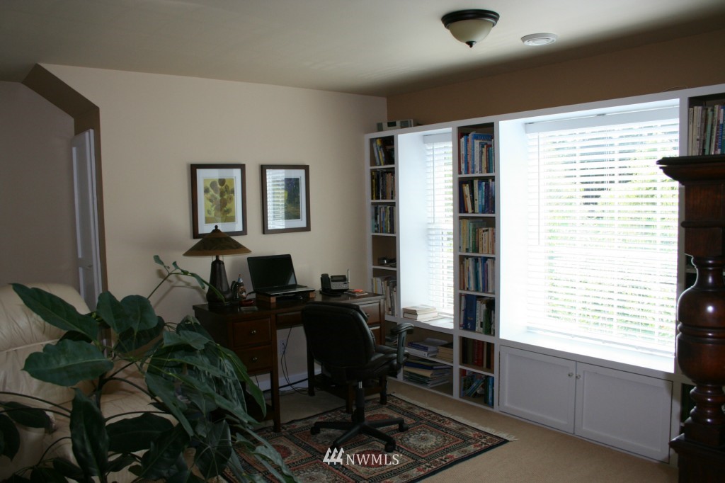 820 Devries Road Oak Harbor, WA 98277 - Photo 9 of 25 Gallery Image 9
