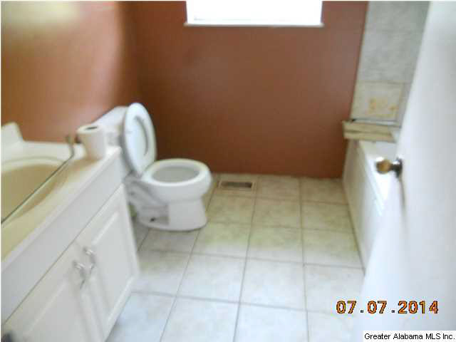 73 Stoney Ridge Lane Talladega, AL 35160 - Photo 3 of 5