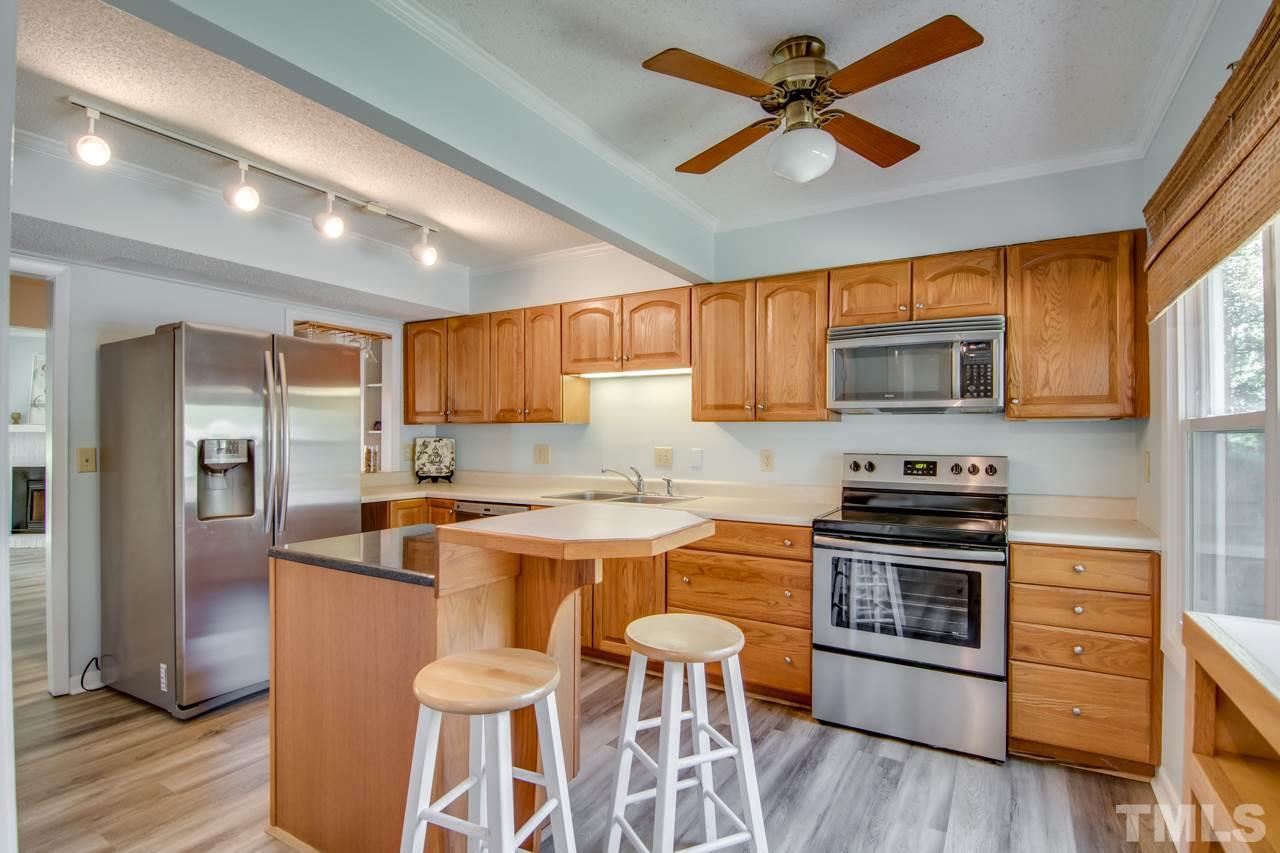1304 Seaton Road, Unit T13 Durham, NC 27713 - Photo 4 of 30