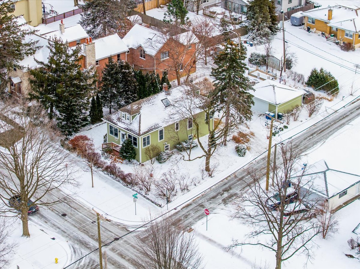 623 Franklin Street Downers Grove, IL 60515 - Photo 2 of 50