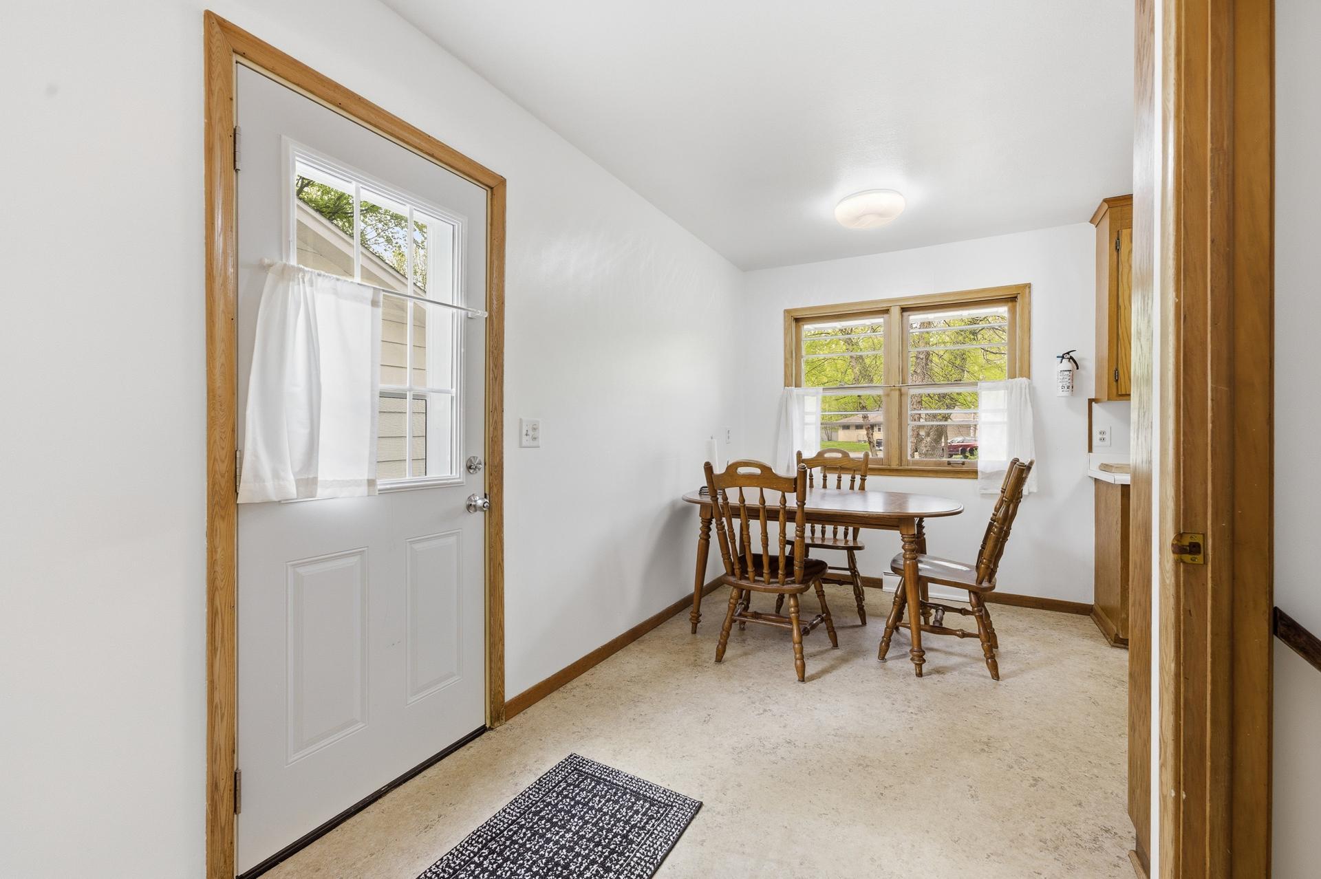 4109 Windridge Circle Hopkins, MN 55305 - Photo 12 of 48