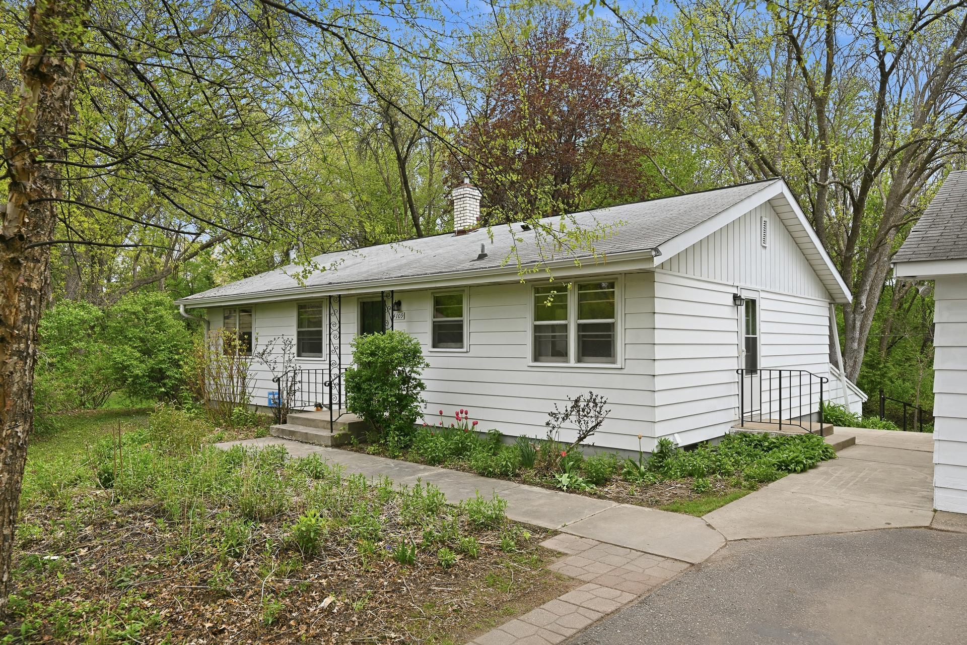 4109 Windridge Circle Hopkins, MN 55305 - Photo 3 of 48