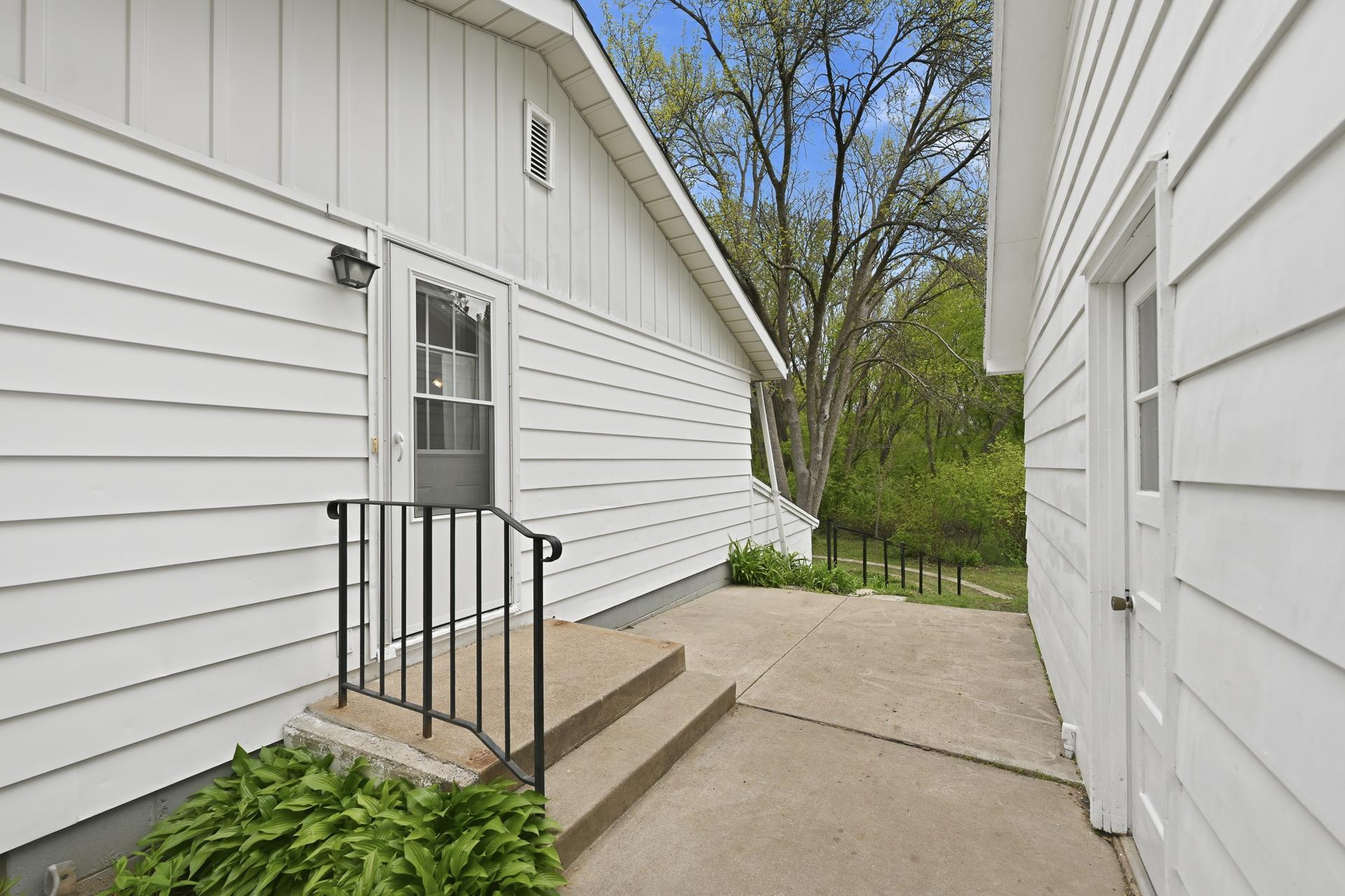 4109 Windridge Circle Hopkins, MN 55305 - Photo 6 of 48