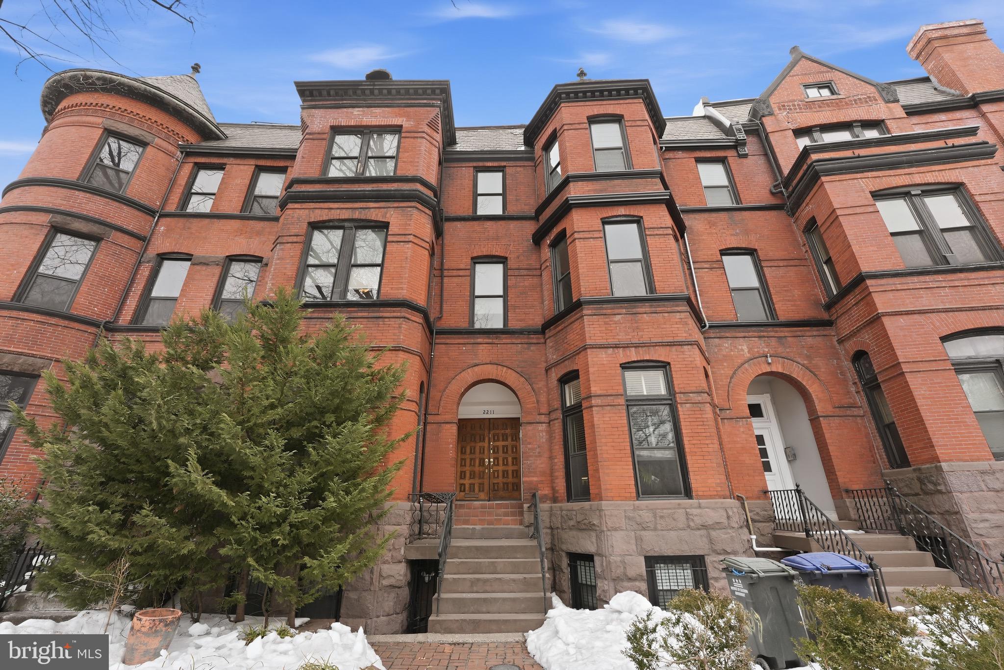 2211 Washington Circle Northwest Washington, DC 20037 - Photo 4 of 39