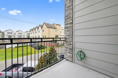 $3,150 | 1508 Beall Street, Houston, TX 77008