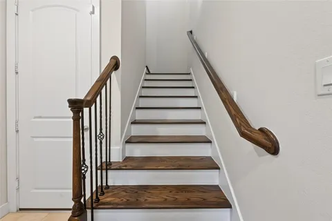 $3,150 | 1508 Beall Street, Houston, TX 77008