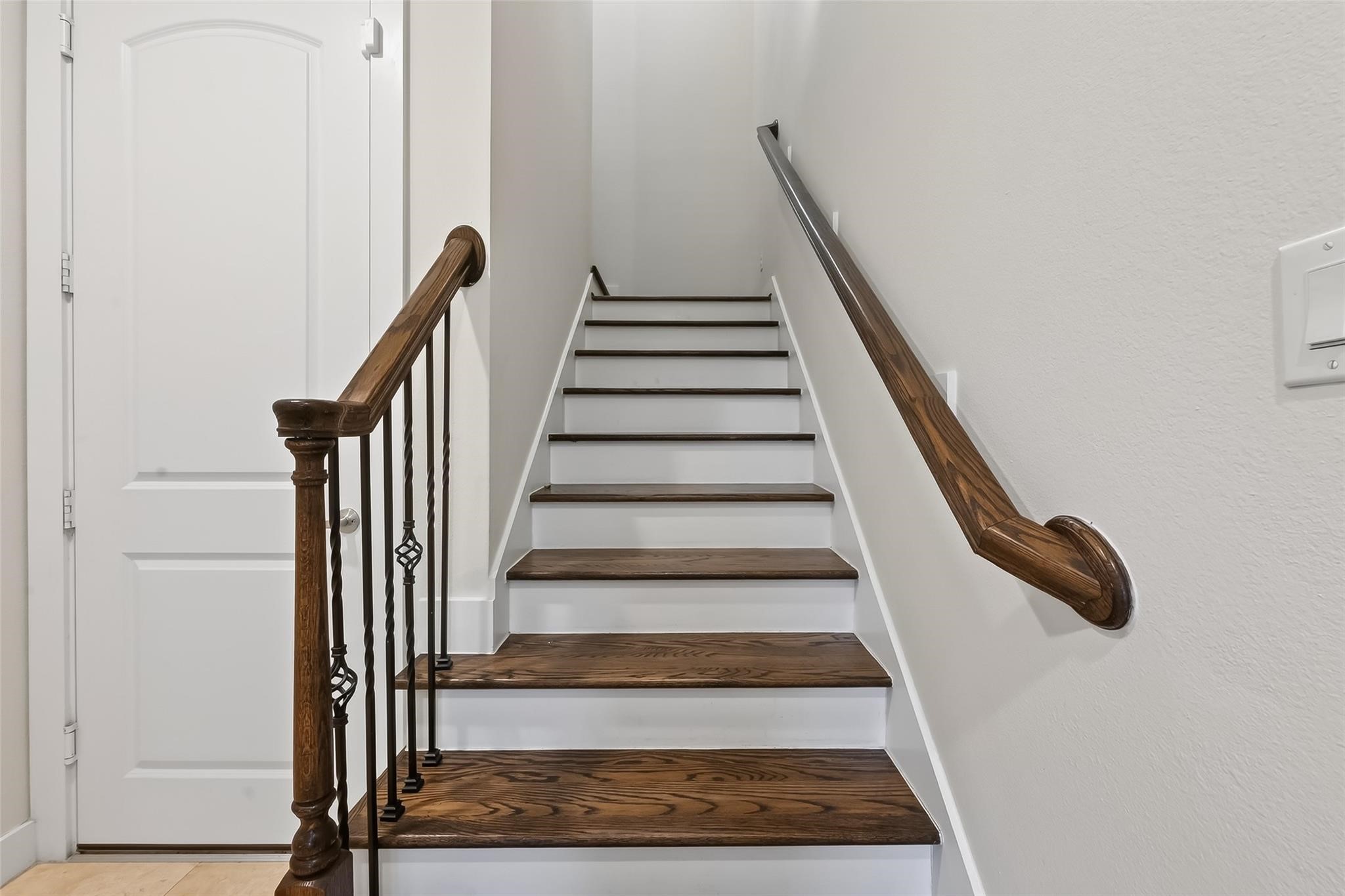 1508 Beall Street Houston, TX 77008 - Photo 10 of 40