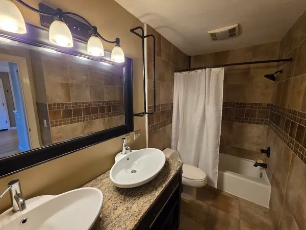 $143,999 | 4326 Melody Lane, Unit 202, Madison, WI 53704