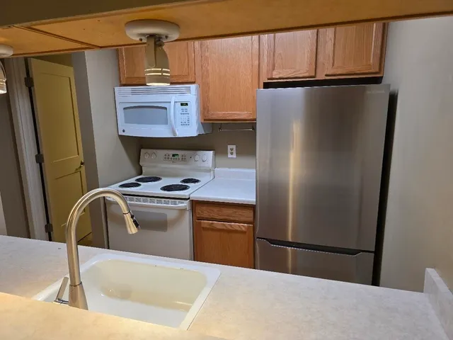 $149,999 | 4326 Melody Lane, Unit 202, Madison, WI 53704