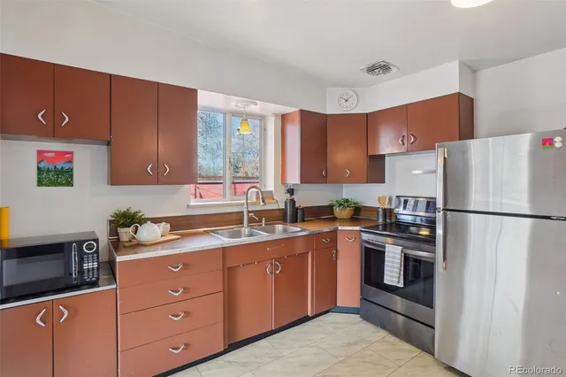 $575,000 | 1531 South Leyden Street, Denver, CO 80224