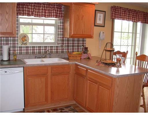 4049 Harris Lane Springfield, OH 45503 - Photo 4 of 18