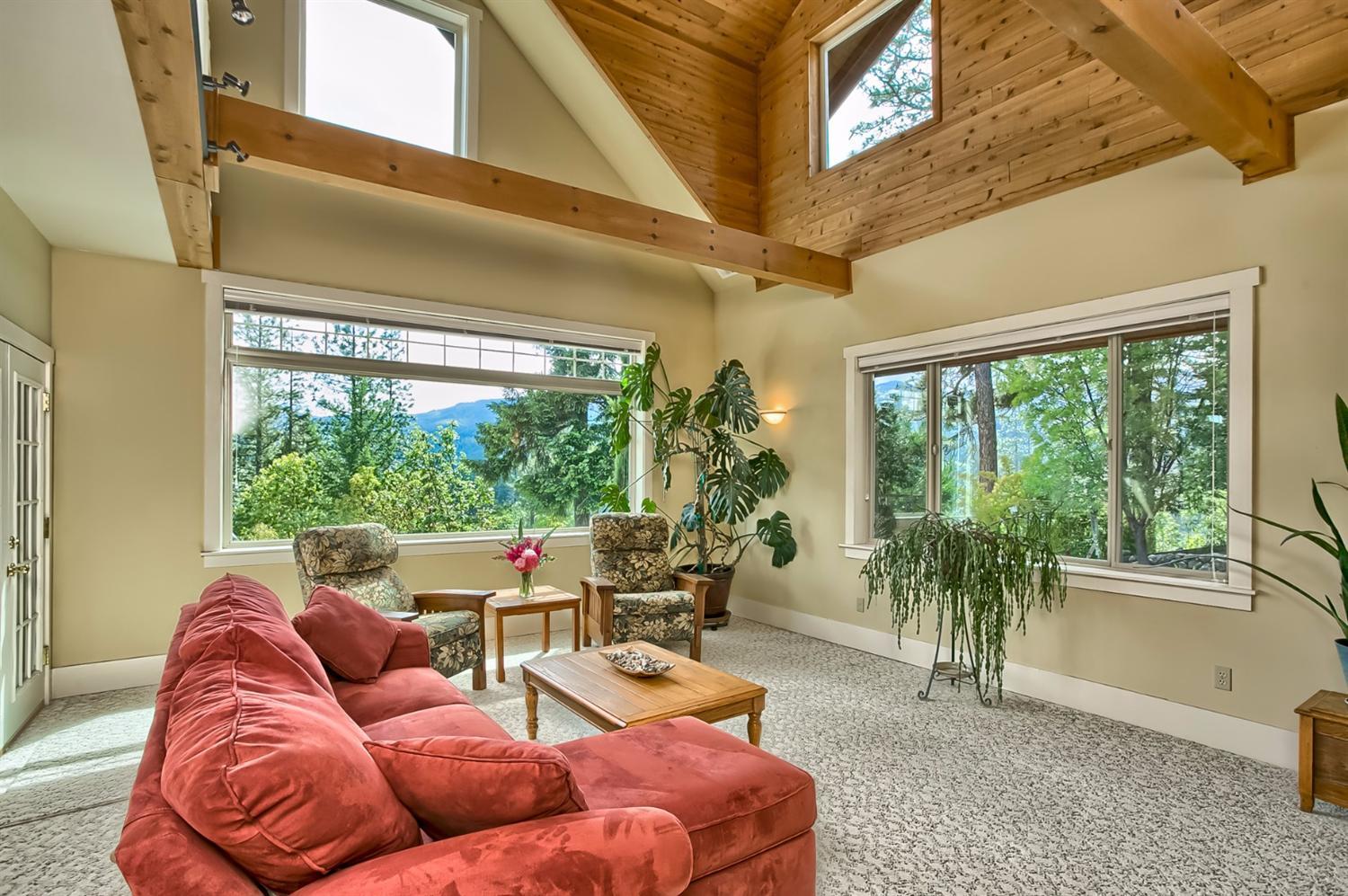 982 Kincaid Road Williams, OR 97544 - Photo 16 of 35 Gallery Image 16