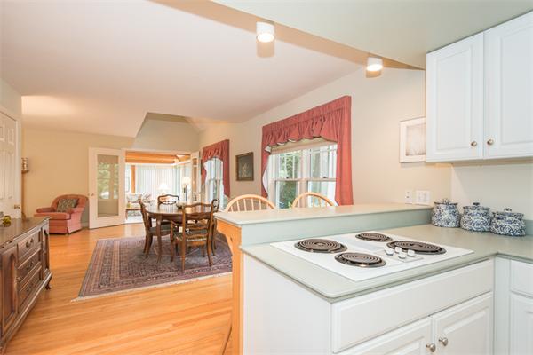 28 Stratham Green Road, Unit 28 Stratham, NH 03885 - Photo 11 of 30