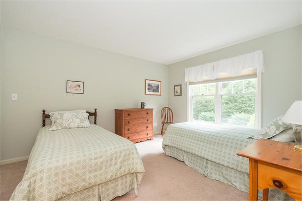28 Stratham Green Road, Unit 28 Stratham, NH 03885 - Photo 14 of 30