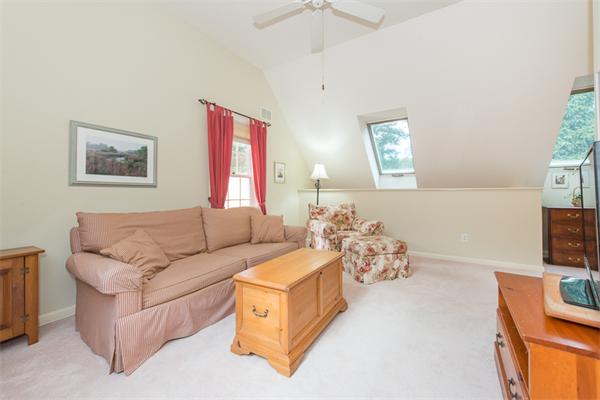 28 Stratham Green Road, Unit 28 Stratham, NH 03885 - Photo 19 of 30