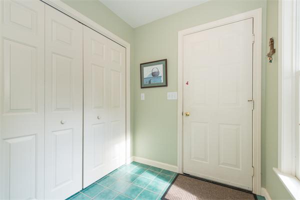 28 Stratham Green Road, Unit 28 Stratham, NH 03885 - Photo 9 of 30