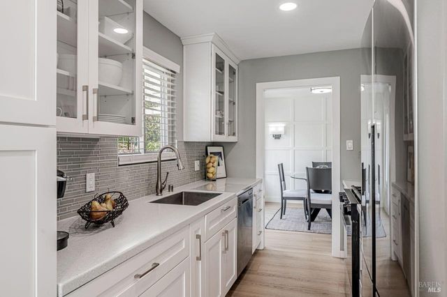 $1,835,000 | 472 Irving Court, Tiburon, CA 94920