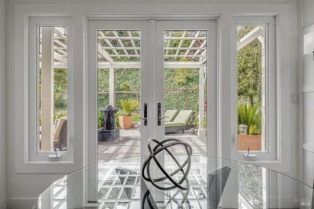 $1,875,000 | 472 Irving Court, Tiburon, CA 94920