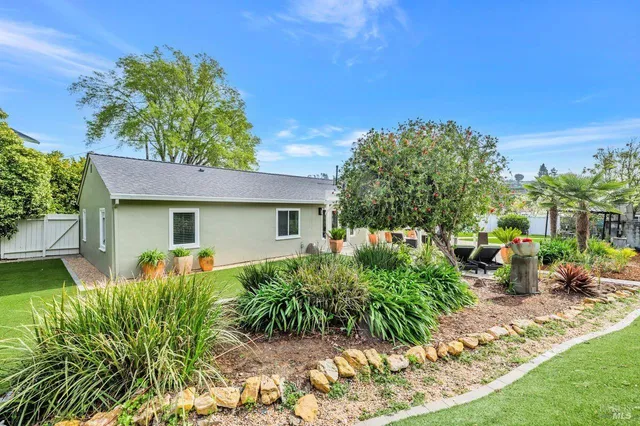 $1,875,000 | 472 Irving Court, Tiburon, CA 94920