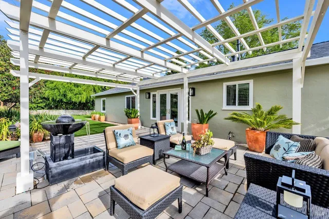 $1,875,000 | 472 Irving Court, Tiburon, CA 94920