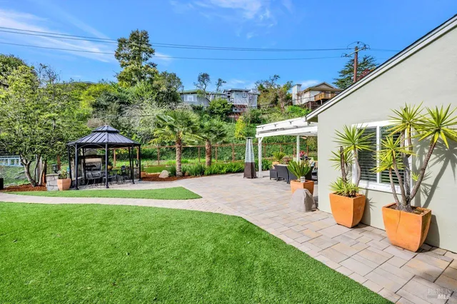 $1,875,000 | 472 Irving Court, Tiburon, CA 94920