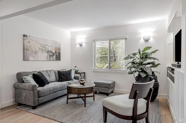 $1,875,000 | 472 Irving Court, Tiburon, CA 94920