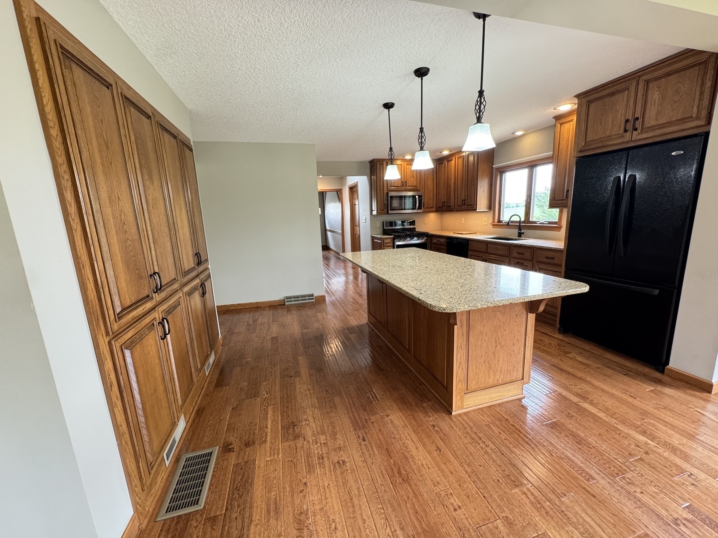 25303 Spring Valley Road Shannon, IL 61078 - Photo 9 of 22 Gallery Image 9